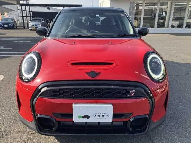 BMW MINI 2023 — миниатюра 4