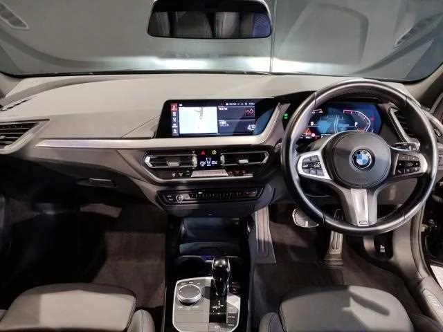 BMW 1 Series 2023 — миниатюра 2