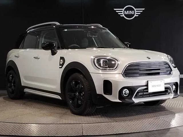 BMW MINI 2022 — миниатюра 3