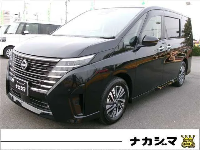 Nissan Serena 2023 — фото 1, купить с доставкой в Москву