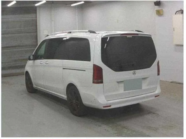 Mercedes-Benz V-Class 2024 — миниатюра 2