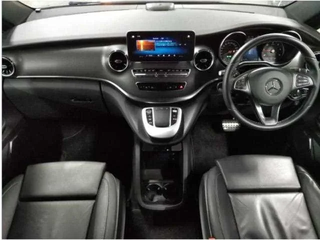 Mercedes-Benz V-Class 2024 — миниатюра 3