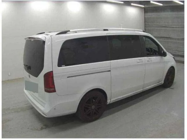 Mercedes-Benz V-Class 2024 — миниатюра 5