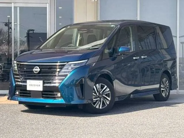 Nissan Serena 2024 — фото 1, купить с доставкой в Москву