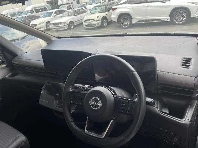 Nissan Serena 2023 — миниатюра 3