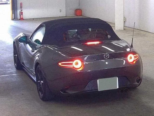 Mazda Roadster 2024 — миниатюра 2