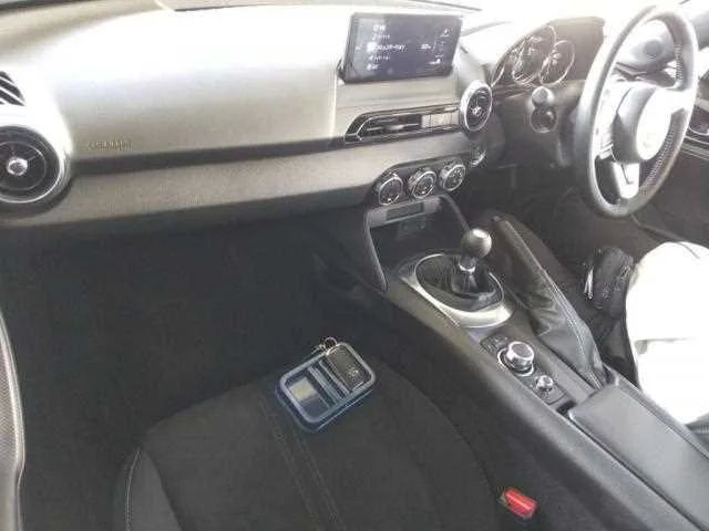 Mazda Roadster 2024 — миниатюра 3
