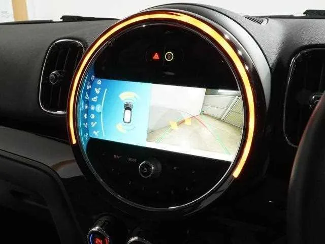 BMW MINI 2022 — миниатюра 3