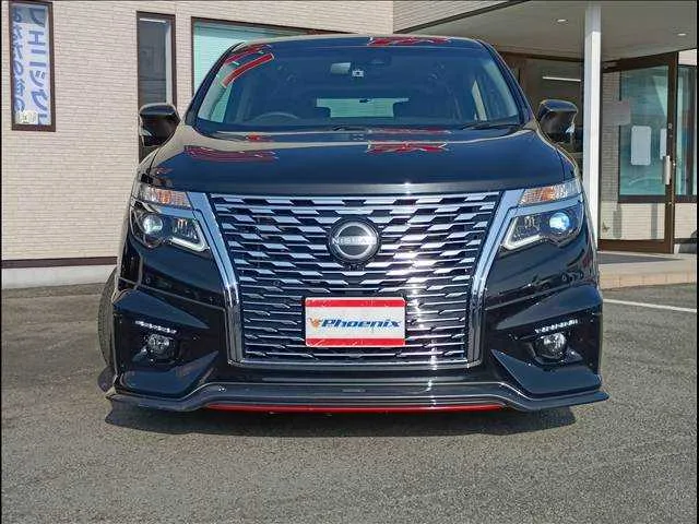 Nissan Elgrand 2023 — миниатюра 2