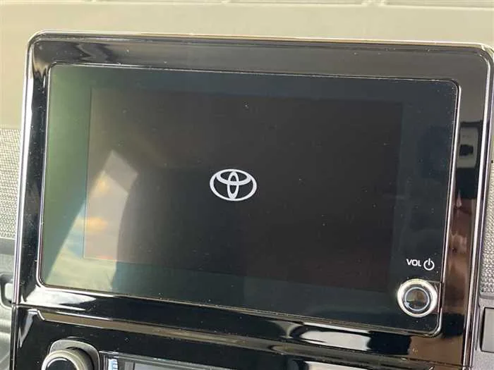 Toyota Sienta 2023 — миниатюра 5