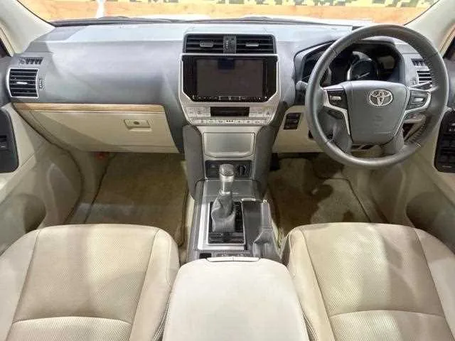 Toyota Land Cruiser Prado 2023 — миниатюра 2