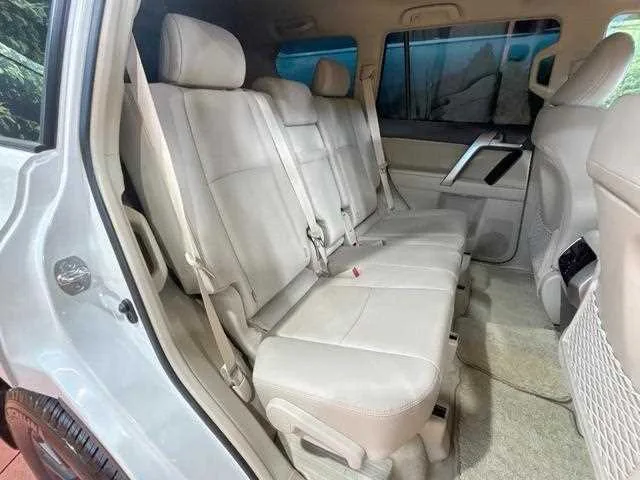 Toyota Land Cruiser Prado 2023 — миниатюра 4