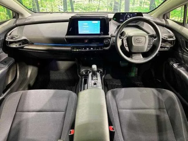 Toyota Prius 2023 — миниатюра 2