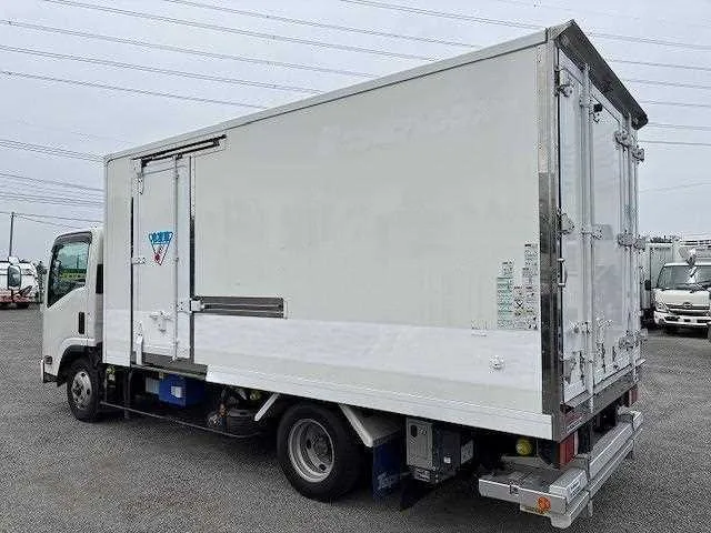 Isuzu Elf Truck 2022 — миниатюра 2