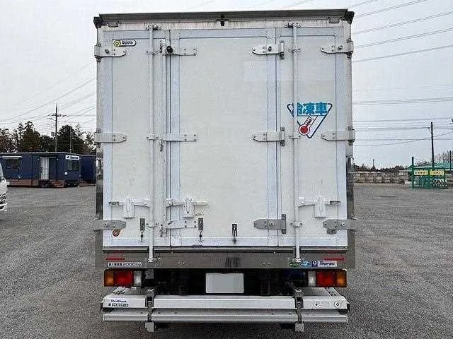 Isuzu Elf Truck 2022 — миниатюра 3