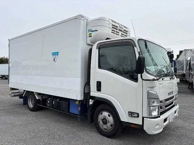 Isuzu Elf Truck 2022 — фото 1, купить с доставкой в Москву