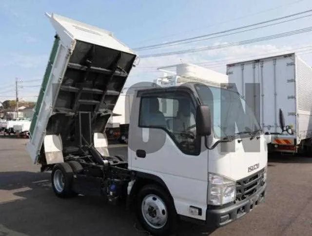 Isuzu Elf Truck 2022 — миниатюра 2