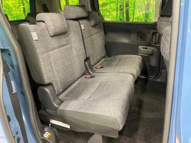 Toyota Sienta 2022 — миниатюра 4