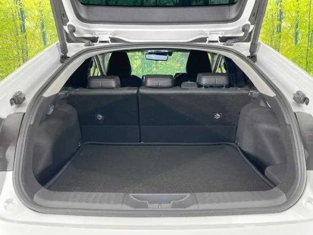 Toyota Prius 2024 — миниатюра 4