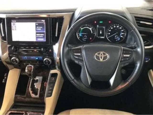 Toyota Alphard Hybrid 2022 — миниатюра 3