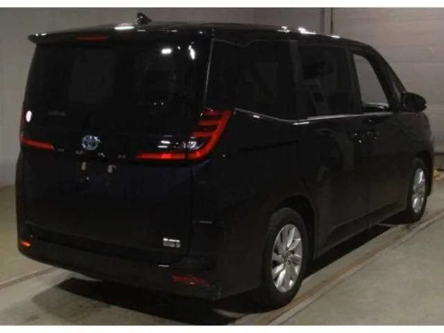 Toyota Noah 2023 — миниатюра 2