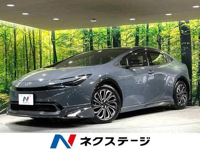 Toyota Prius 2024 — фото 1, купить с доставкой в Москву