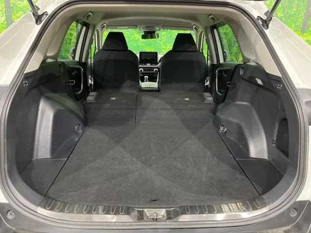 Toyota RAV4 2022 — миниатюра 4