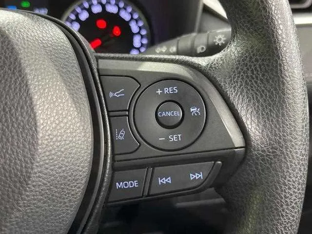 Toyota RAV4 2022 — миниатюра 5
