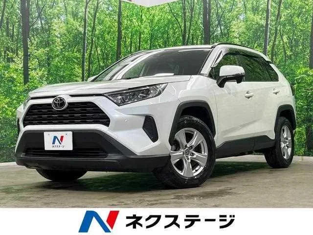 Toyota RAV4 2022 — фото 1, купить с доставкой в Москву