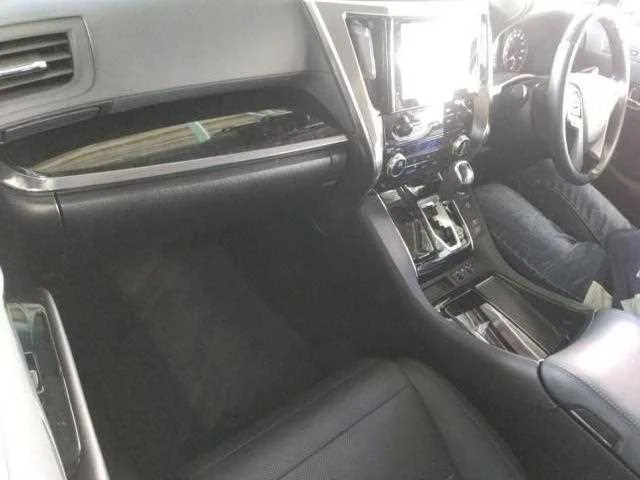 Toyota Alphard G 2023 — миниатюра 3