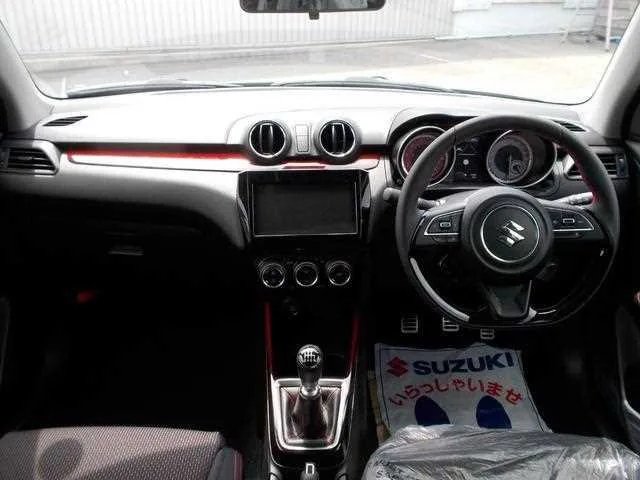 Suzuki Swift 2025 — миниатюра 2