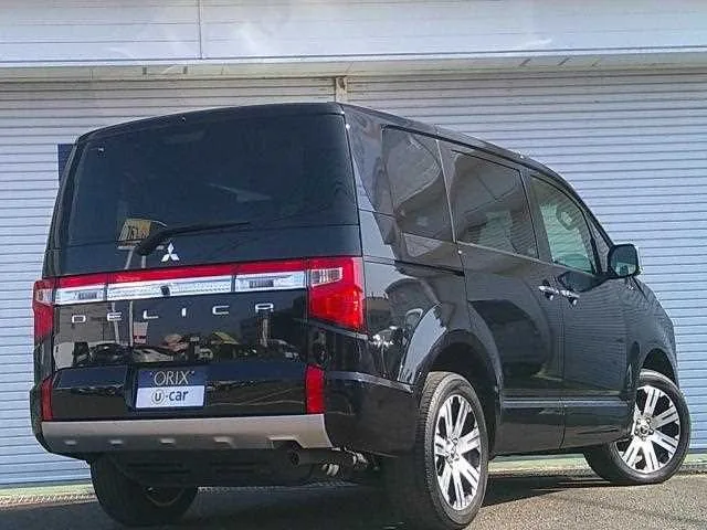 Mitsubishi Delica D:5 2024 — миниатюра 2