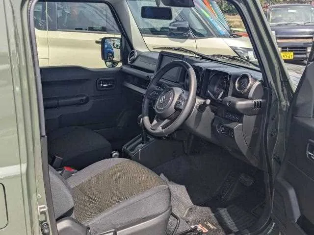 Suzuki Jimny 2025 — миниатюра 4
