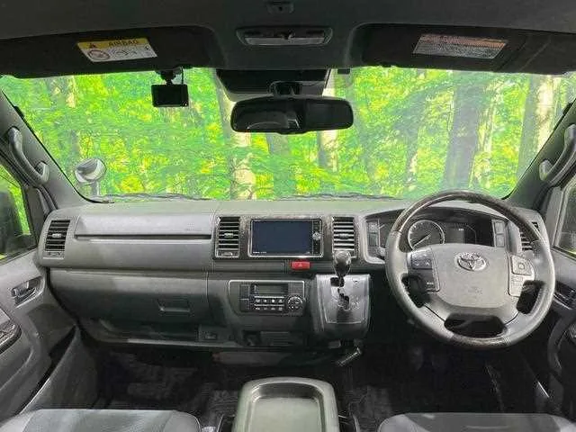 Toyota Hiace Van 2023 — миниатюра 2