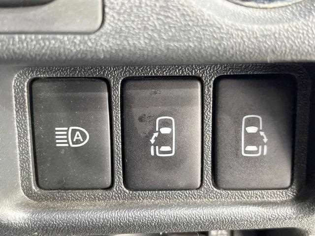 Toyota Hiace Van 2023 — миниатюра 5