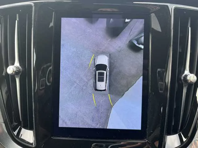 Volvo V60 2023 — миниатюра 2