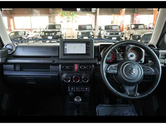 Suzuki Jimny 2023 — миниатюра 5