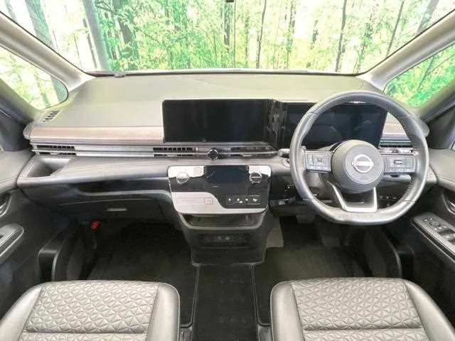 Nissan Serena 2024 — миниатюра 2