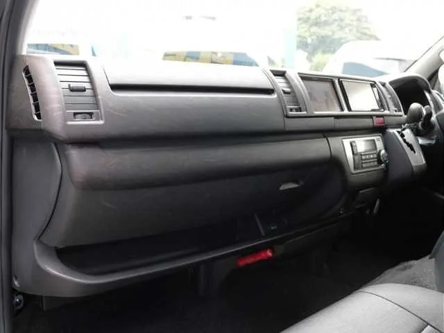 Toyota Hiace Wagon 2022 — миниатюра 4