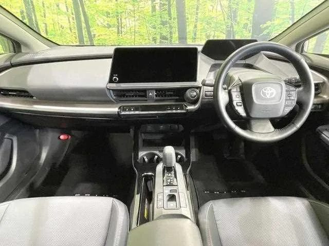 Toyota Prius 2023 — миниатюра 2