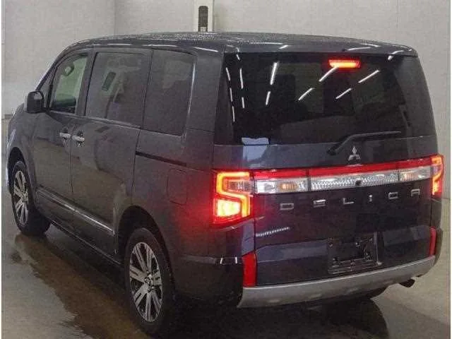 Mitsubishi Delica D:5 P 4WD 2023 — миниатюра 2