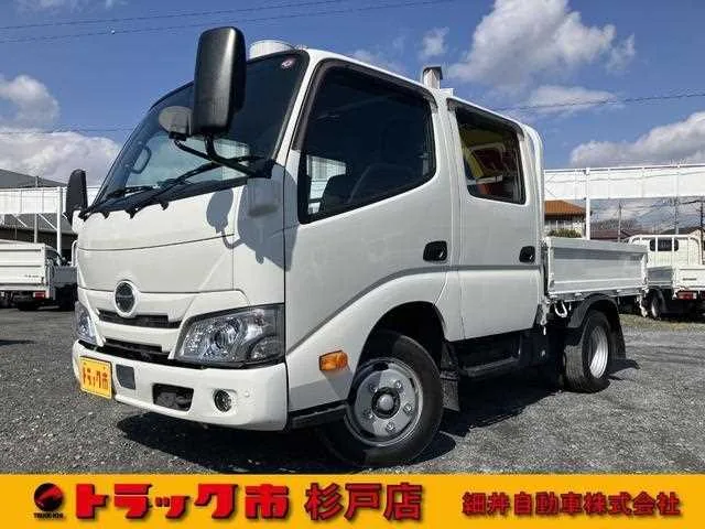 Hino Dutro 2022 — фото 1, купить с доставкой в Москву