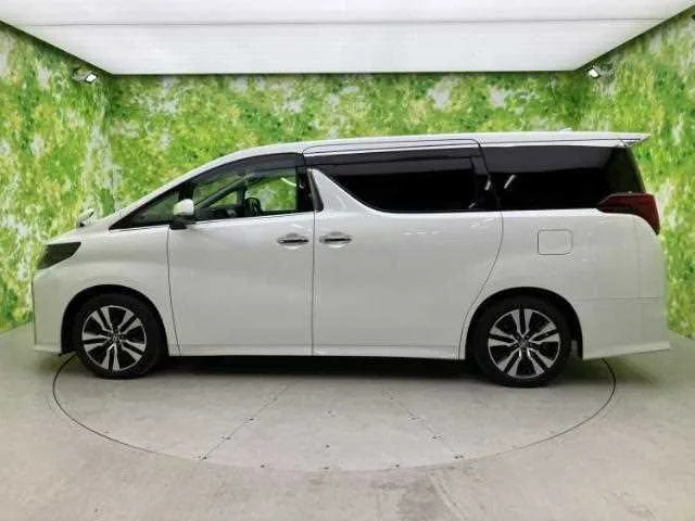 Toyota Alphard G 2022 — миниатюра 2