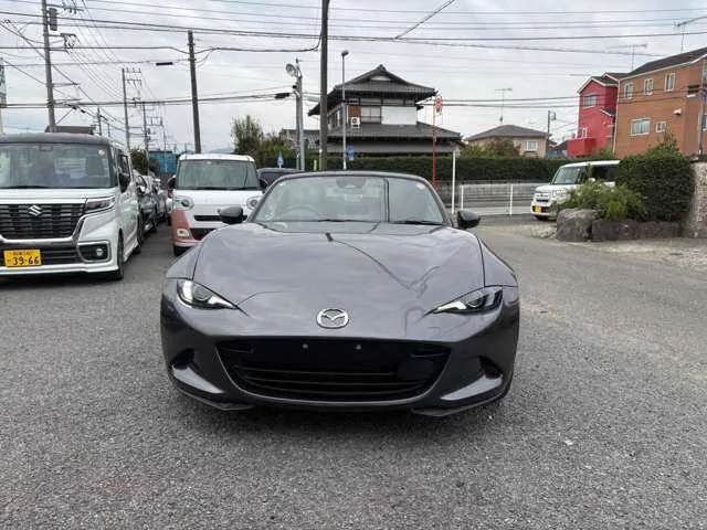 Mazda Roadster 2025 — миниатюра 2