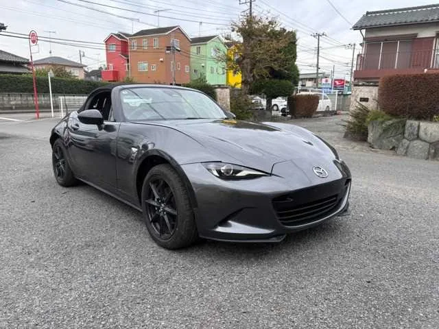 Mazda Roadster 2025 — фото 1, купить с доставкой в Москву
