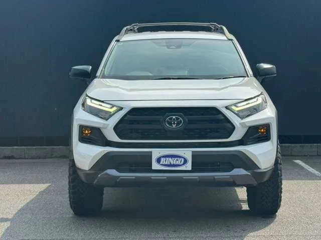 Toyota RAV4 2022 — миниатюра 4