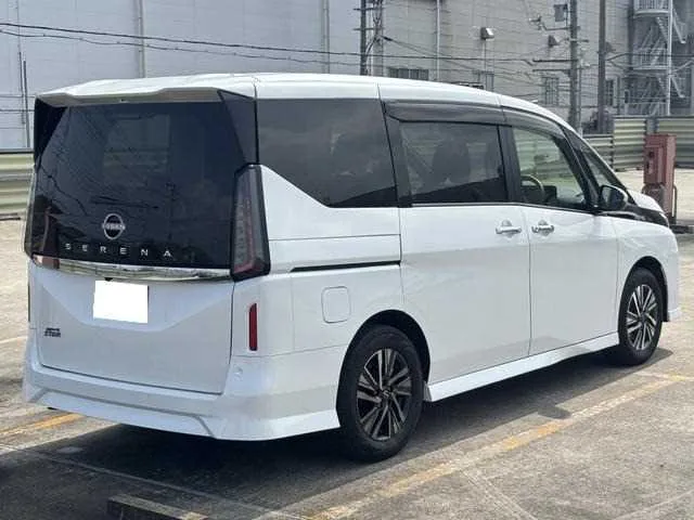 Nissan Serena 2024 — миниатюра 3