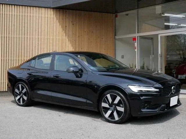 Volvo S60 2024 — миниатюра 2