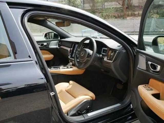 Volvo S60 2024 — миниатюра 5