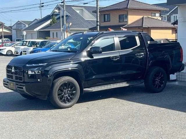 Mitsubishi Triton 2025 — миниатюра 5